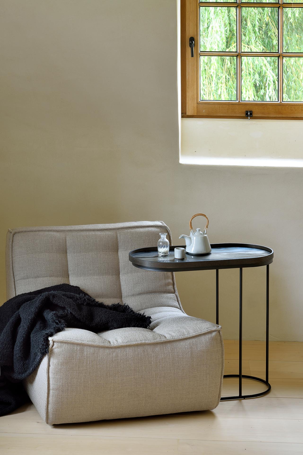 Graphite Organic Glass Tray - Medium